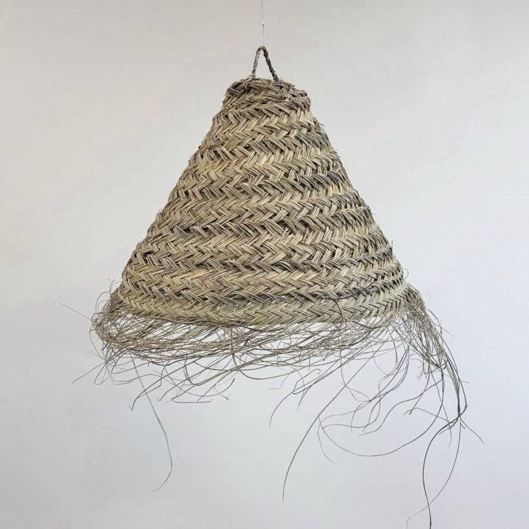 Luminária Cone de Capim-Marinho