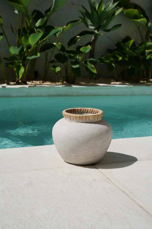 Vaso Decorativo em Terracota Natural com Ráfia
